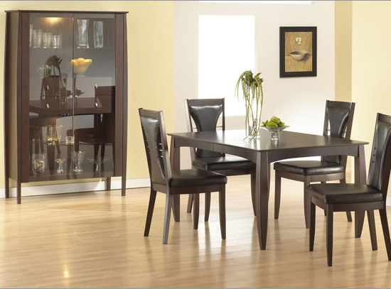 Manhattan Dining Room Set